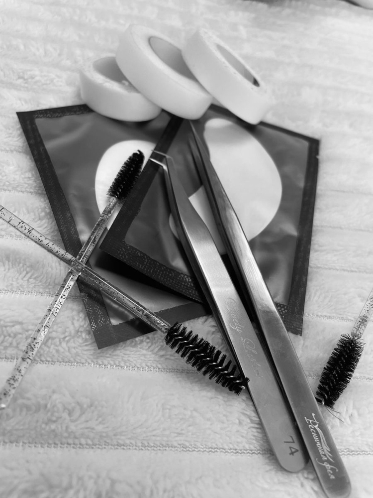 Bottom Lashes