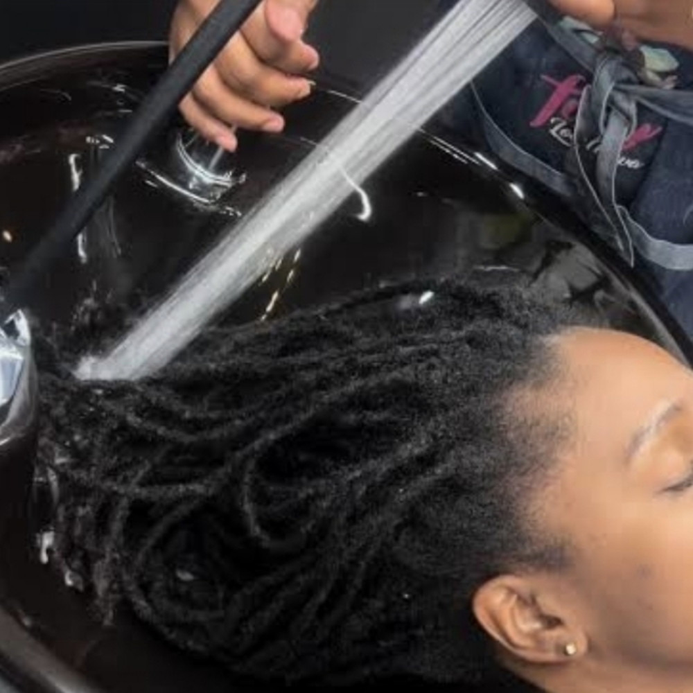 VIP Loc Shampoo 1x Monthly at Empire Stylez Beauty & Barber Shop in Cookeville, TN