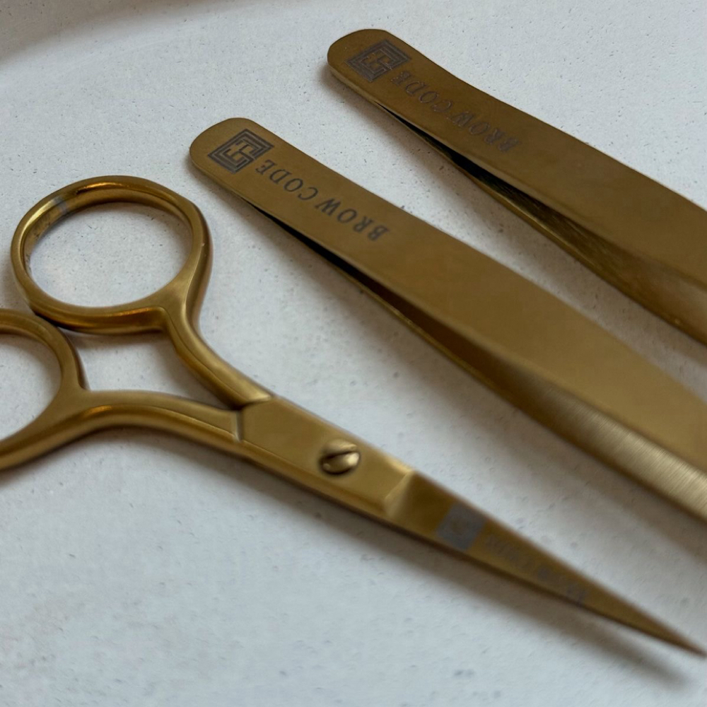 Brows + Side Burns (thread or wax)