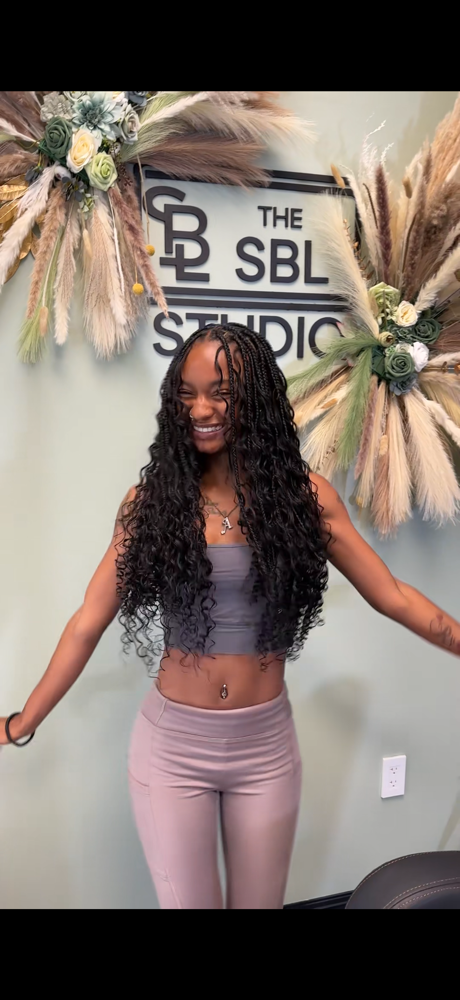 Medium Boho Knotless Braids
