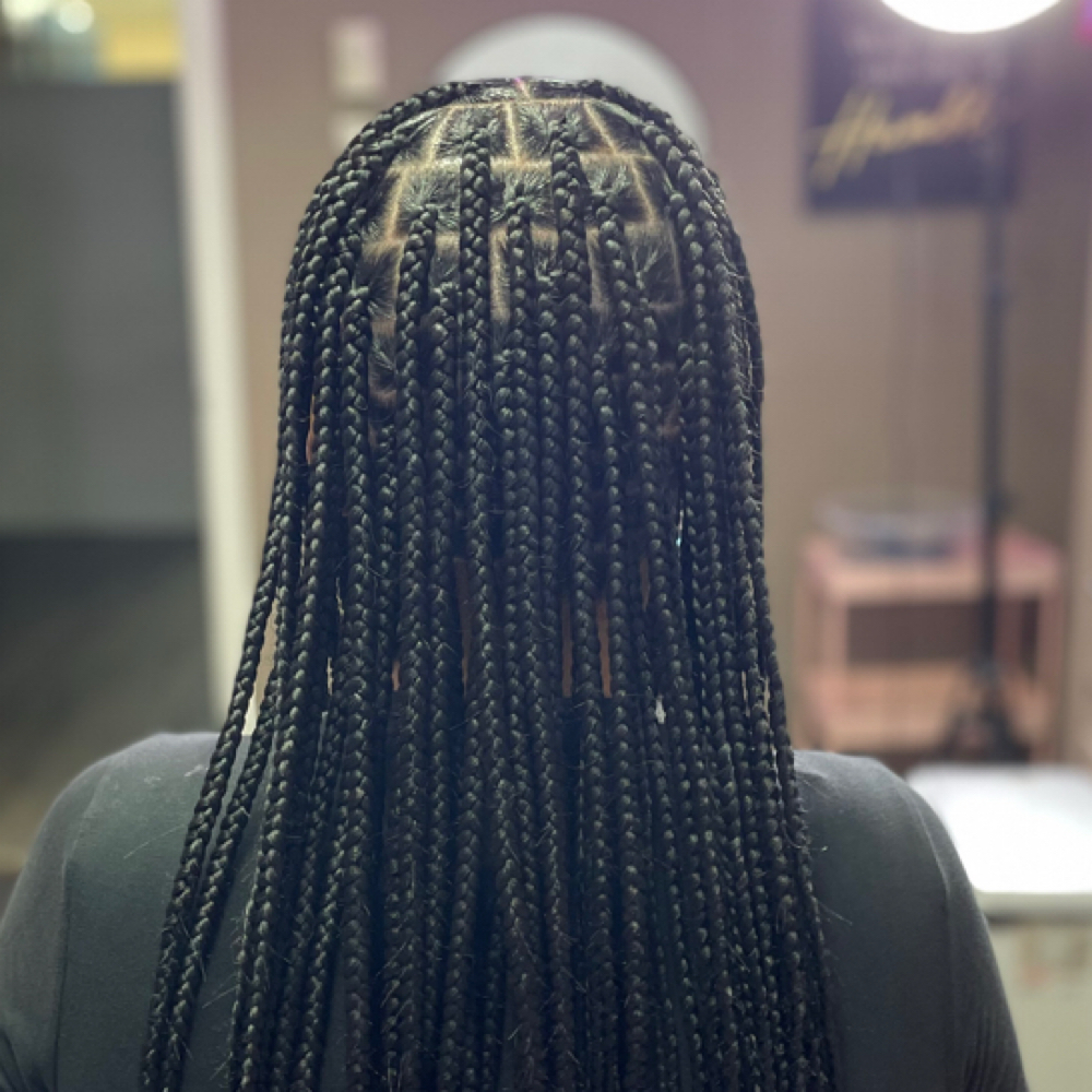 Smedium Knotless at A.Stylesz in Columbia, PA