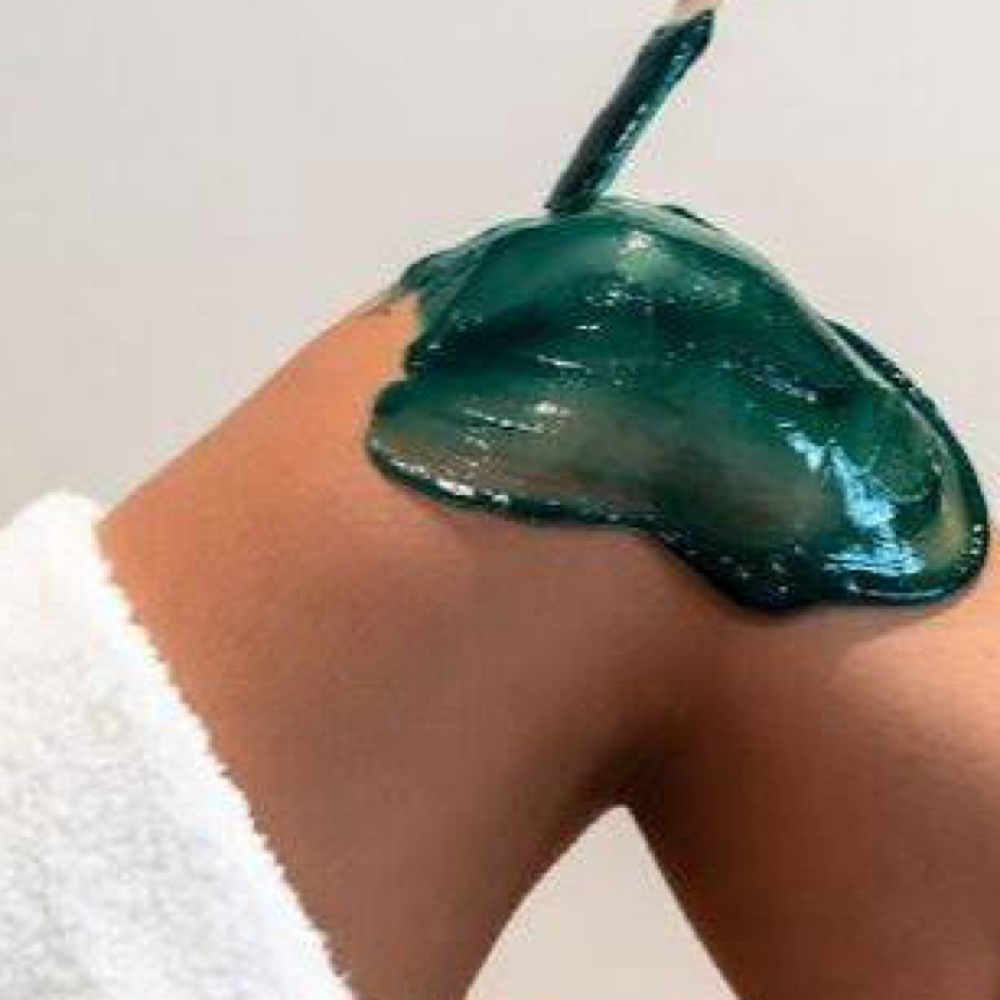 Full Leg Wax at The Beauty Room in Dundee, FL