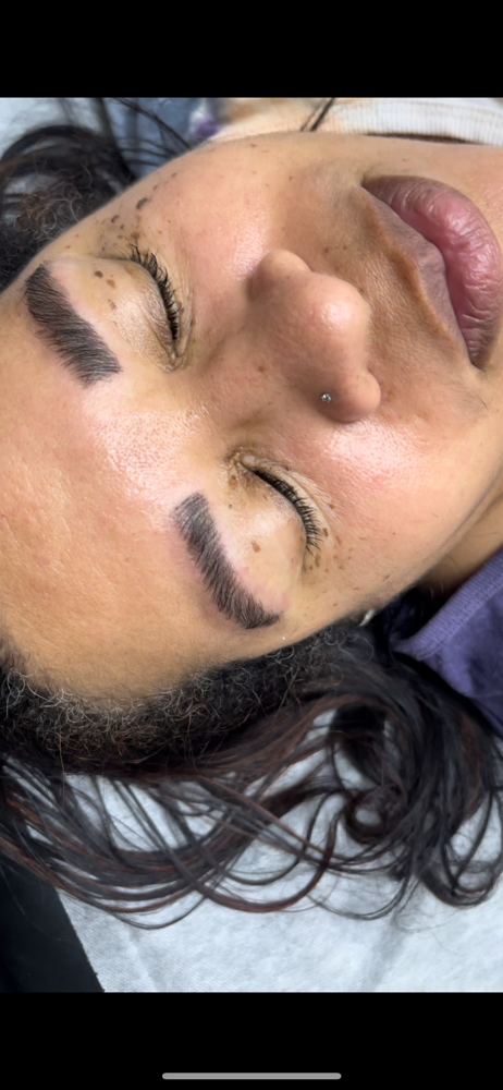 Brow Lamination And Tint