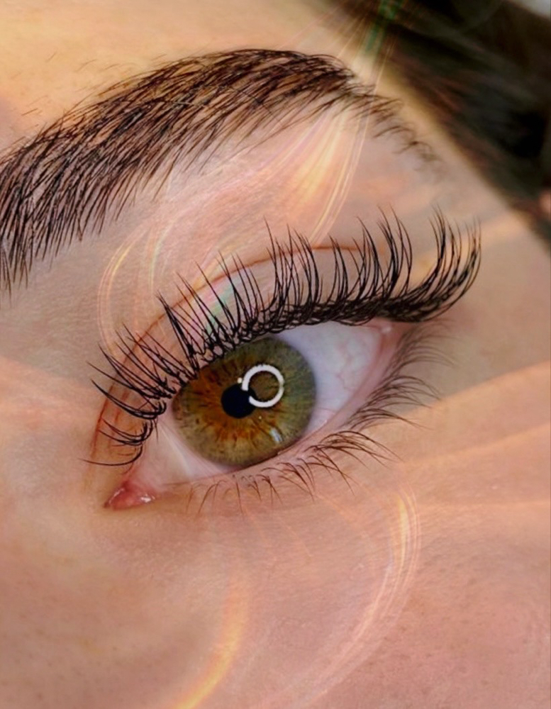 Classic Lash Extensions at luutwee Beauteé Artistry in Gilbert, AZ