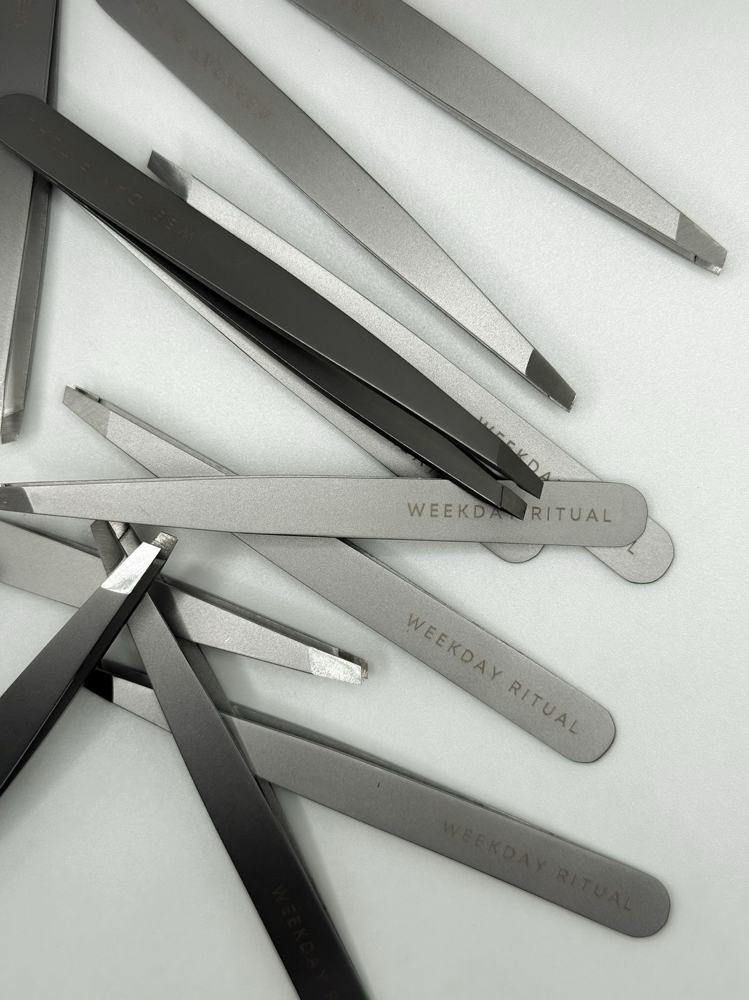 Brow Sculpt- Tweeze Only