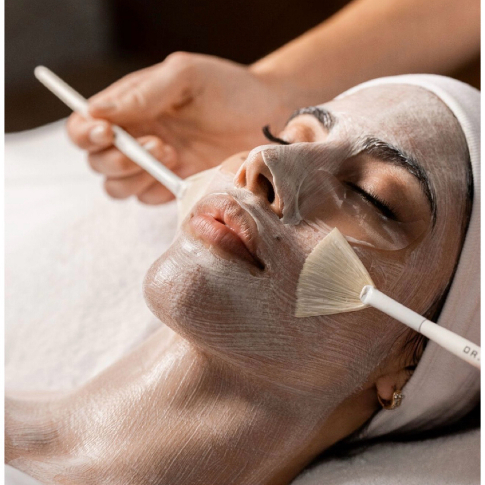 Oxygen Infusion Facial at Royall Treatment Room in Valparaiso, FL