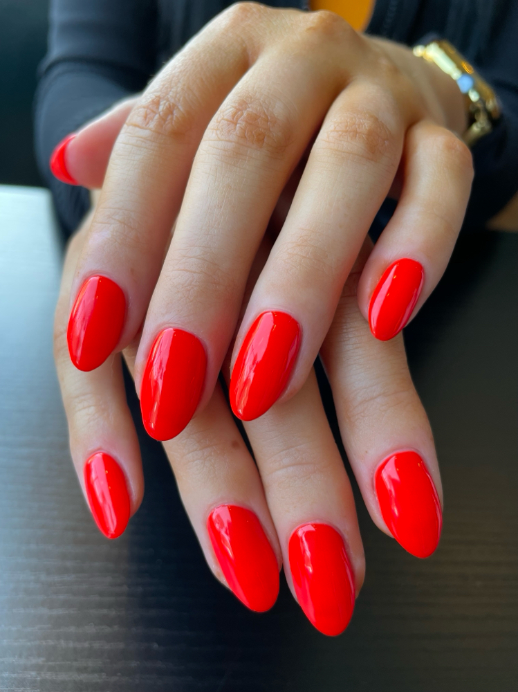 No Chip Manicure