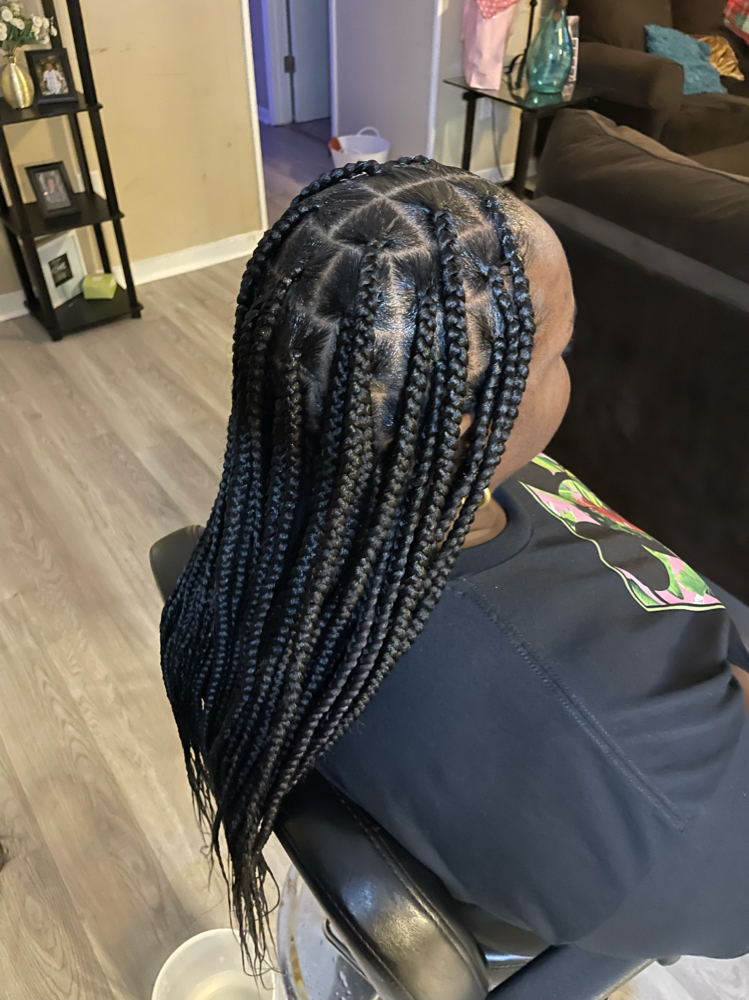 Meduim Knotless Braids