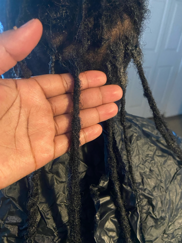 Loc Maintence at Ari Locs and Styles in Cincinnati, OH