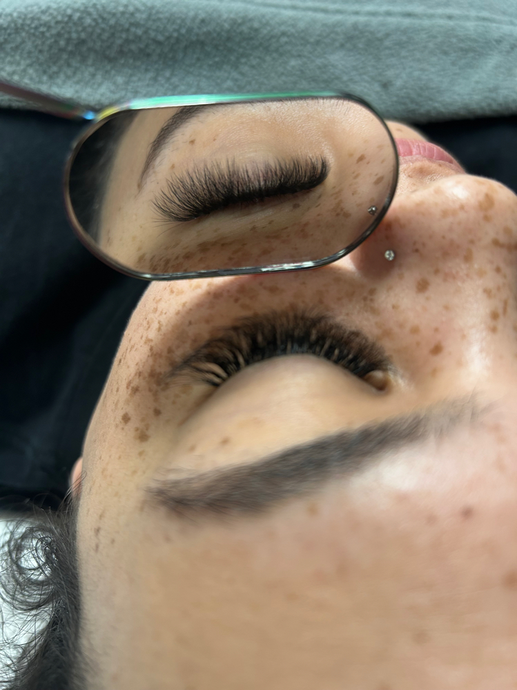 Volume Lash Extensions