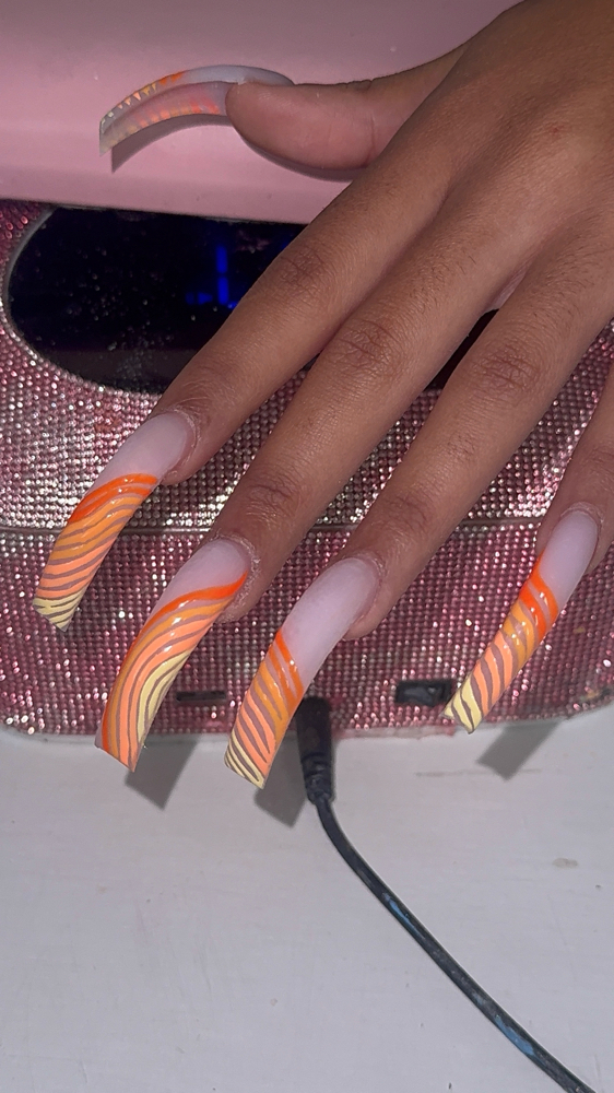 Curve Nails