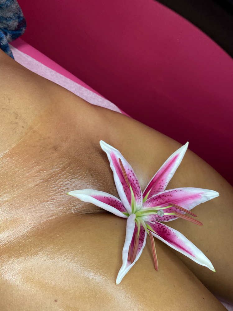 Brazilian Wax + Stomach Strip