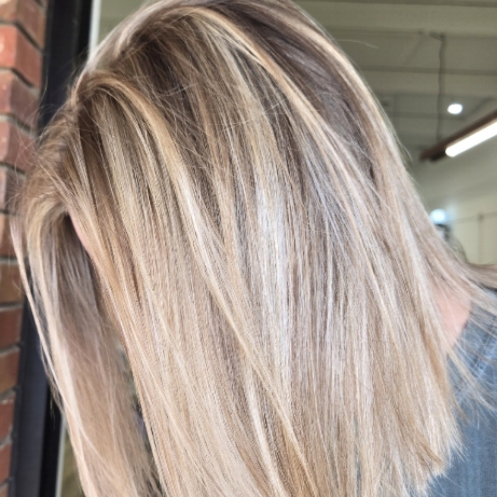 Full Custom Blonding at Nolan Taylor Salon in Oxford, MS
