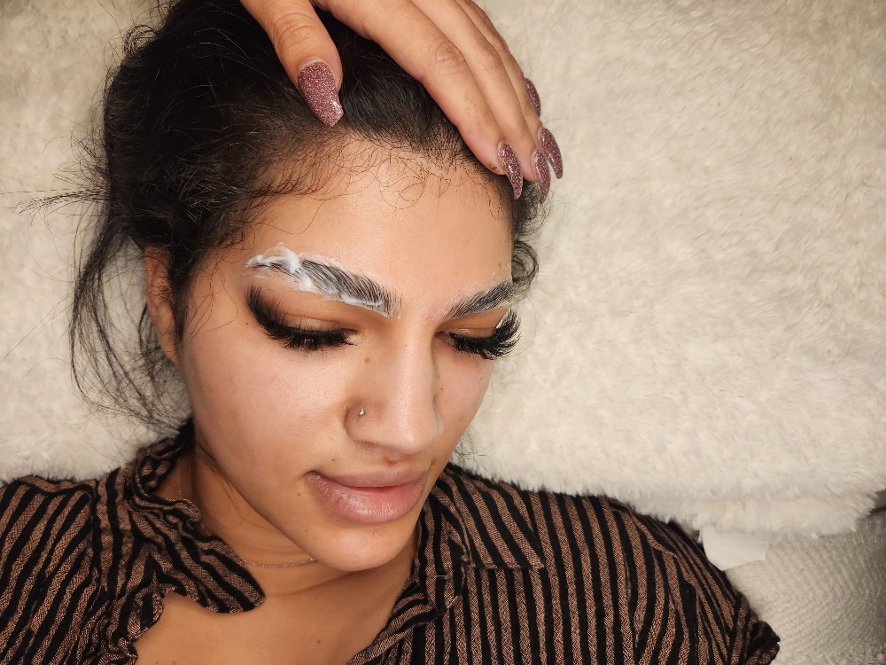 BROW LAMINATION