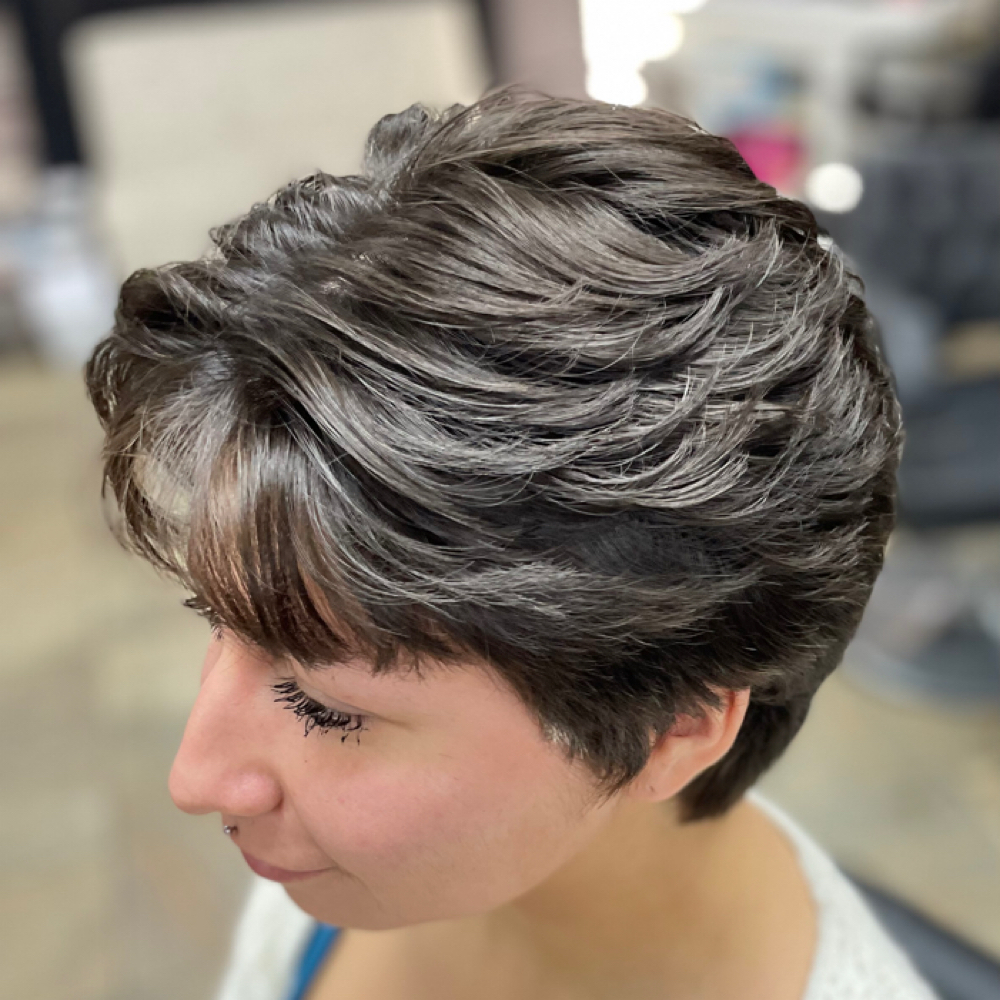 Womens Cuts By Theresa at Beauty And The Beard Salon in Mcminnville, TN