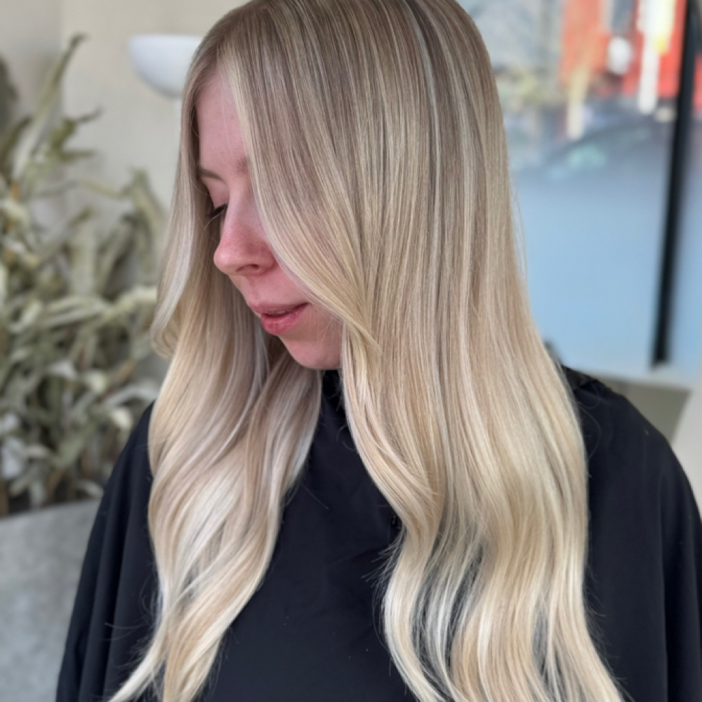 Full Ligtening at Kathie Medina Hair in Vancouver, WA