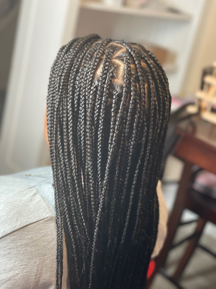Medium Knotless Braids