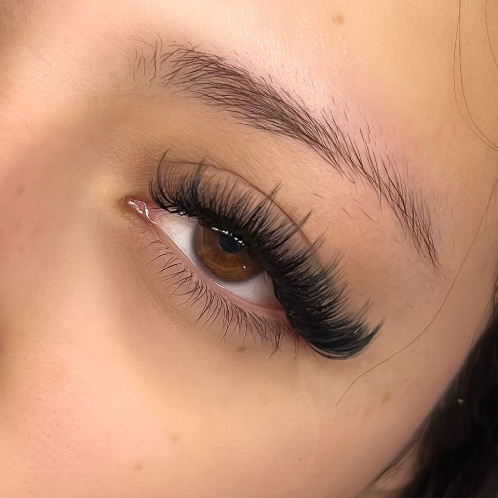 Foxy Wisps at MADLASHESXMARIA in Lyford, TX