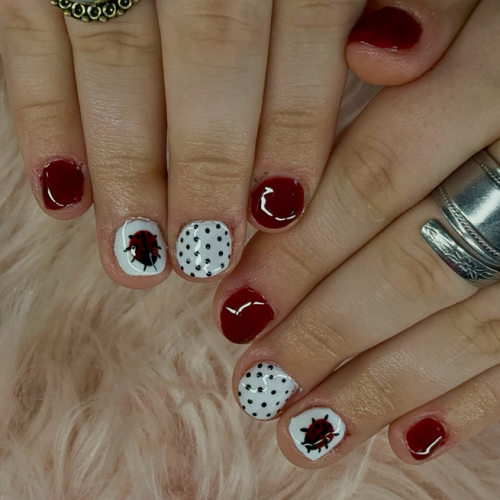 Gel Manicure at Klawz By Kenz in York, PA