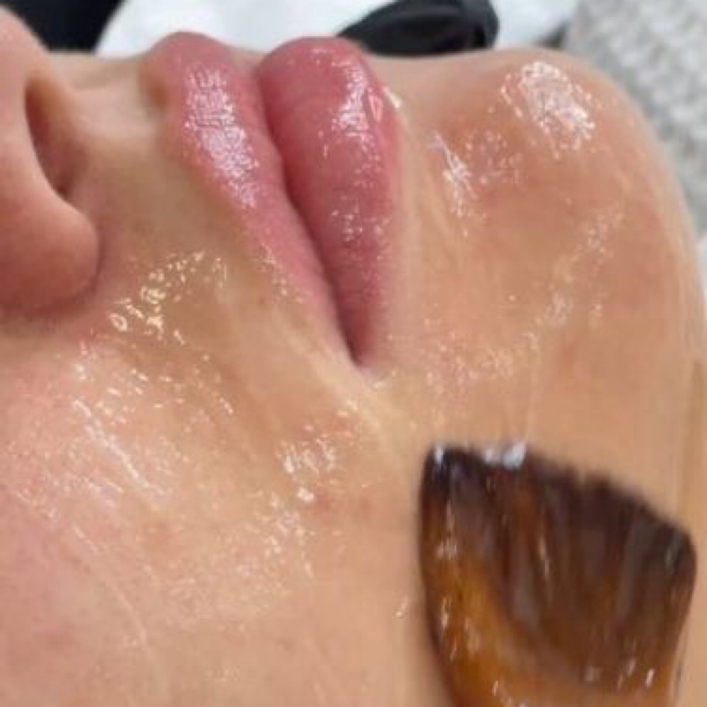 828 deluxe signature facial at 828aesthetics in Henderson, NV
