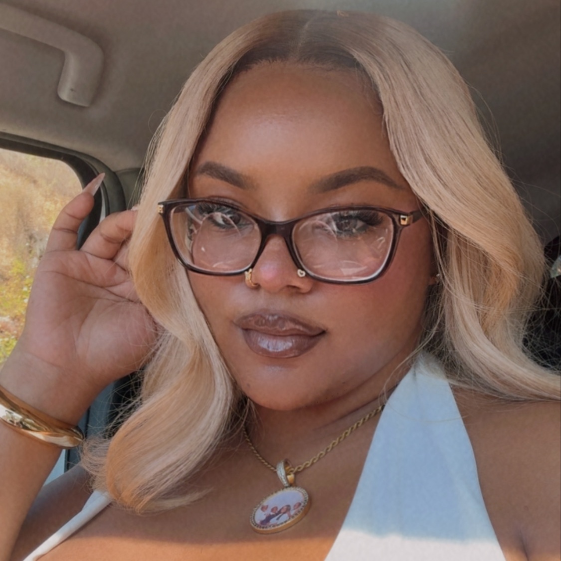 Wig & Bundle Care at QueenDi Beauty in Los Angeles, CA