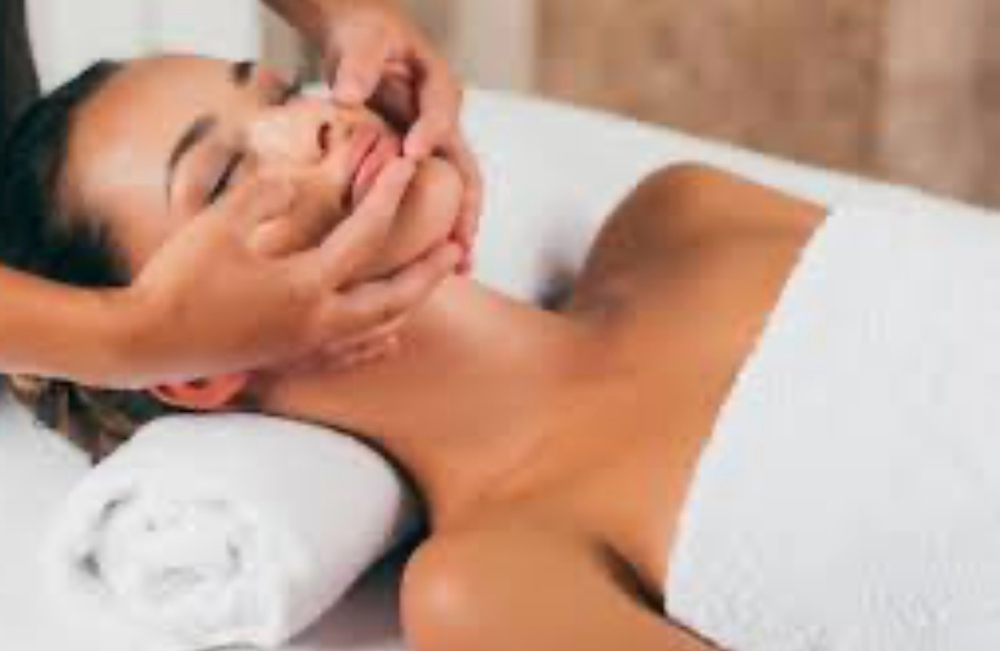 Facial Lymphatic Drainage