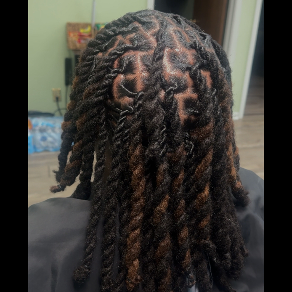 Loc Retwist Services at Diverse Creations in Longview, TX