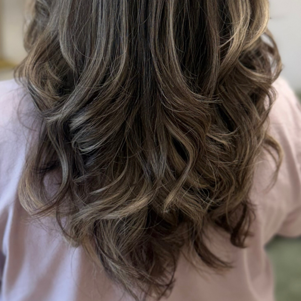 Shampoo Blow Out at Enhance Beauty by Rebecca in Jonesboro, AR
