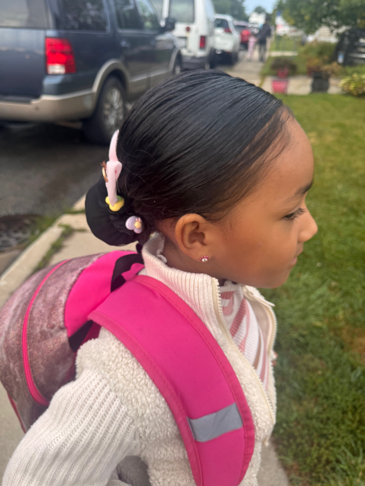 Toddler 14k gold ears piercing 3-5y