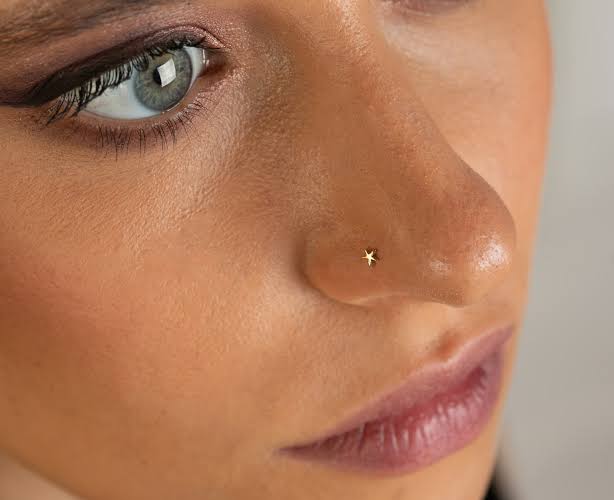Nostril Piercing (Single) inc. Titanium Jewelry