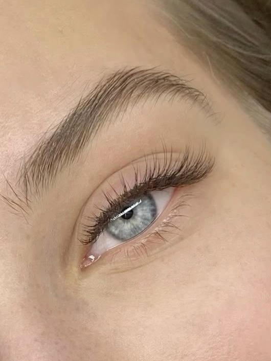 Classic Lash Extentions