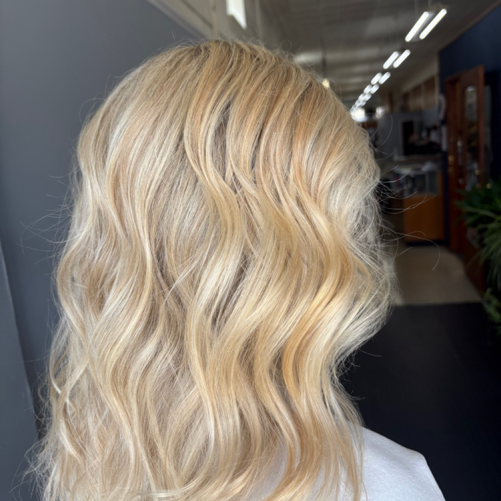 Dry Haircut And Style at Caroline Watts in Waverly, OH