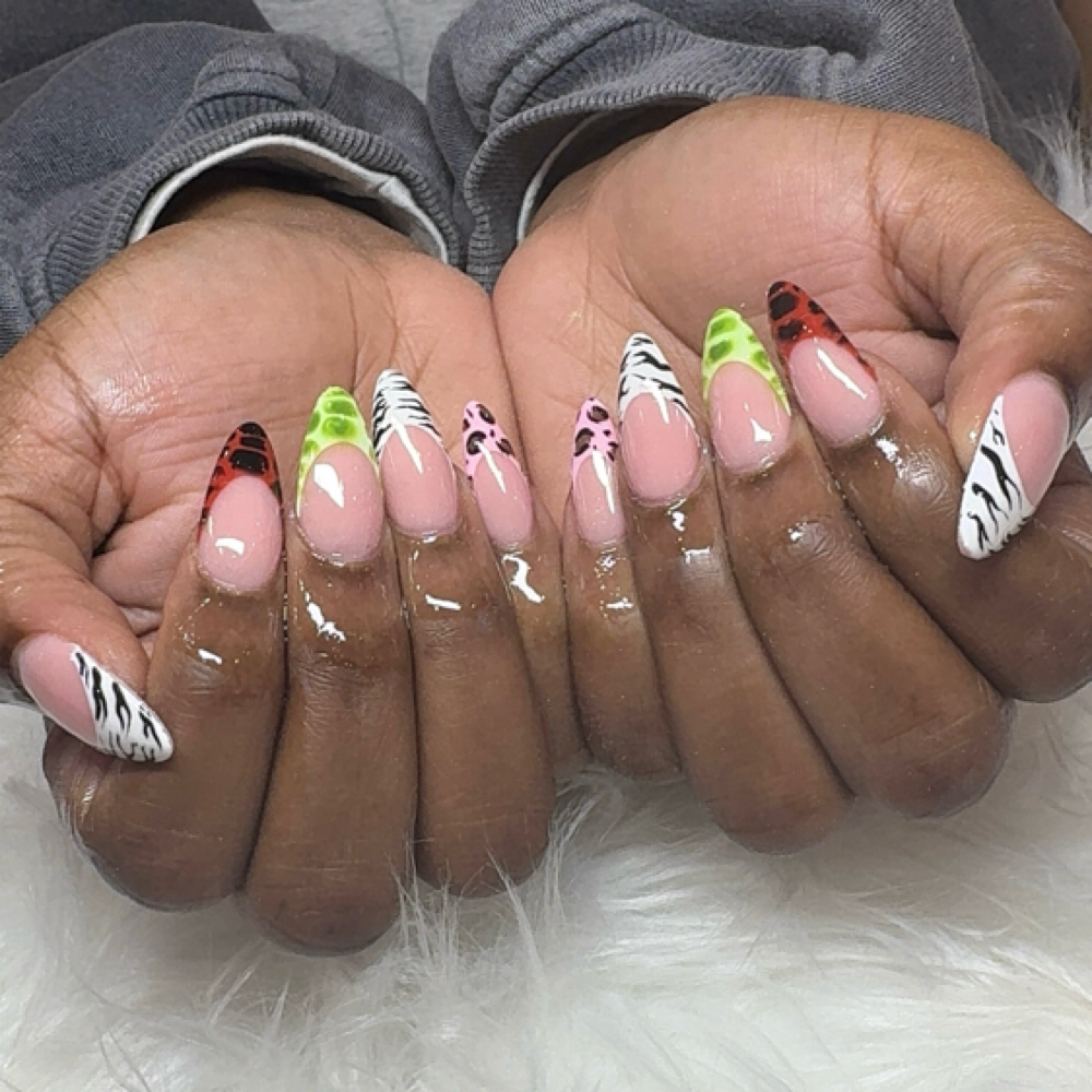 Acrylic Fill at Cosmo Nails and Spa in St. Louis, MO