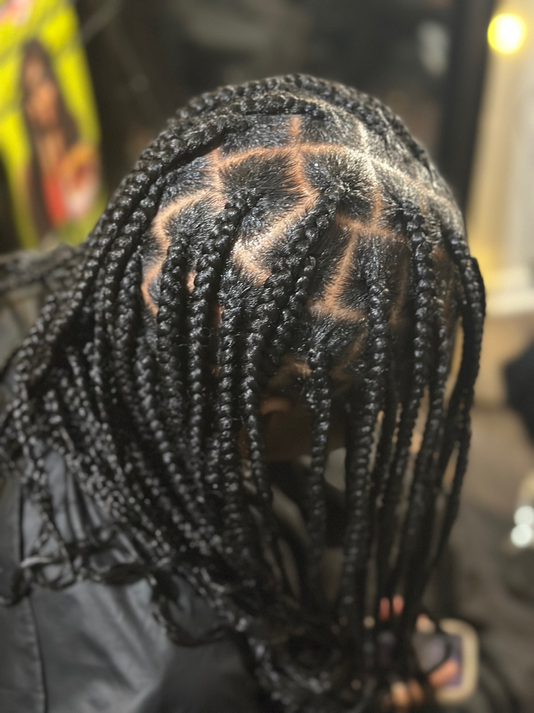 Medium Knotless