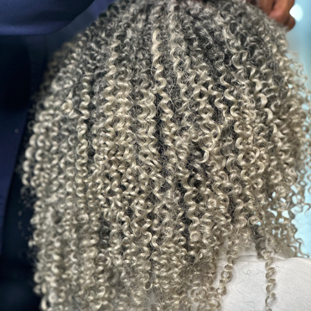 Crochet Weave at Queen’z & King’z Barber Salon in Murrieta, CA