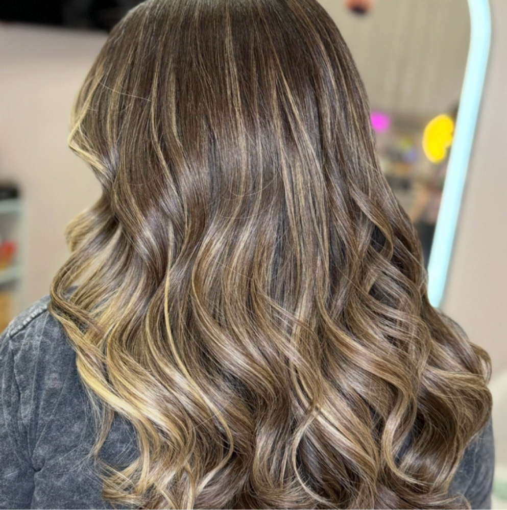 Partial Custom Blonding at Bonita Artistry by Pauline Jenisse in Lakeland, FL
