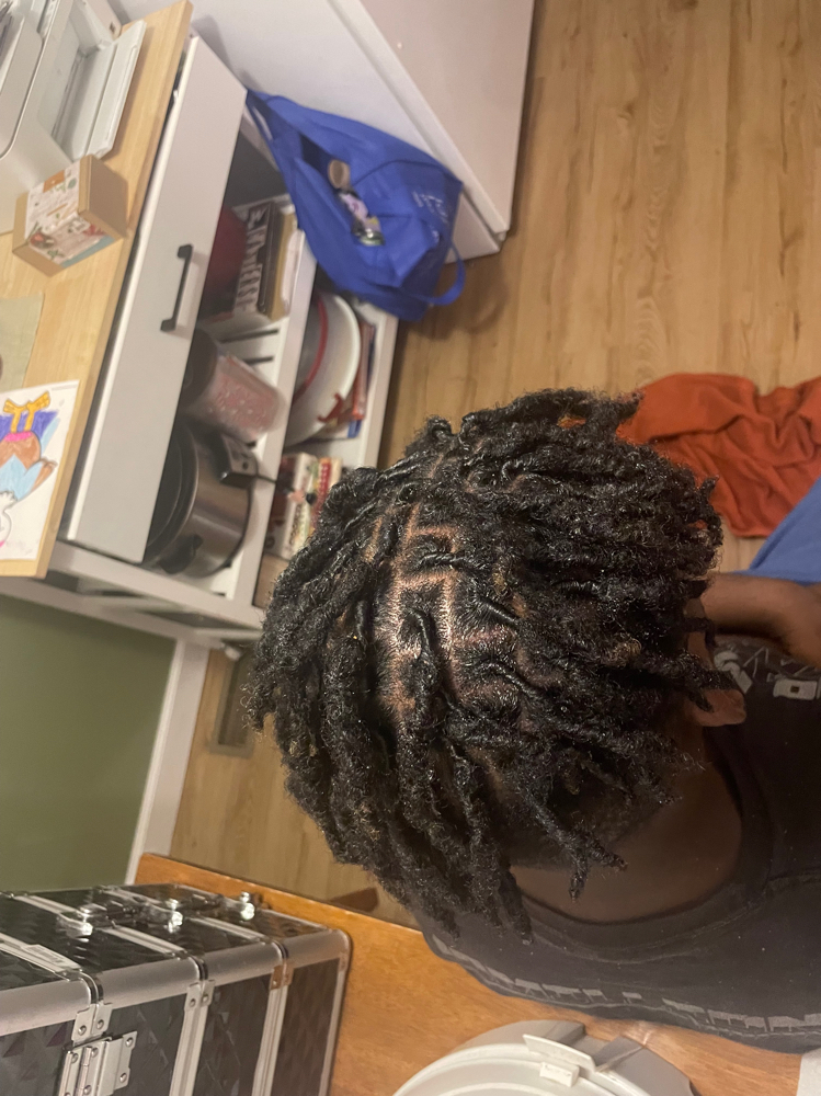 Retwist at Pretty Boujie in Akron, OH