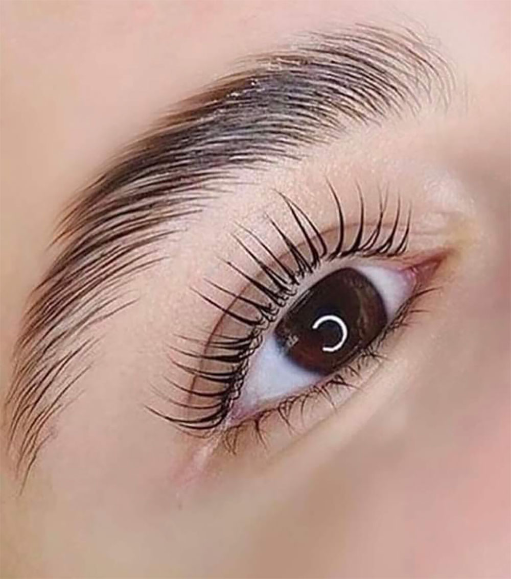 Brow Lamination & Tint