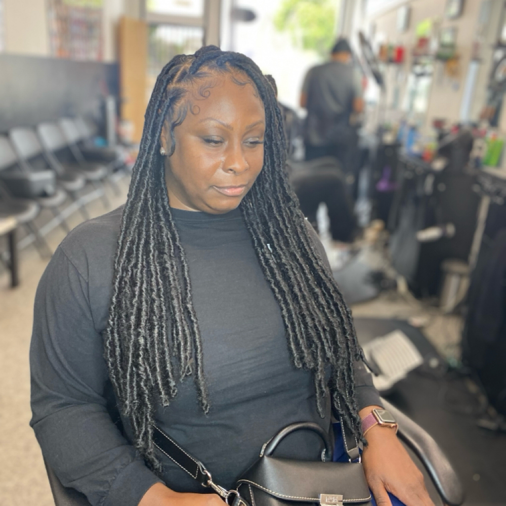 Shoulder Length to Mid Back at LOCSBYANURE LLC in Emeryville, CA