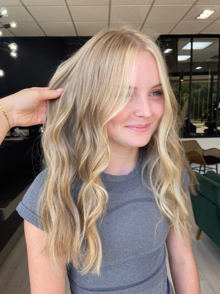 TEEN GIRL HAIRCUT