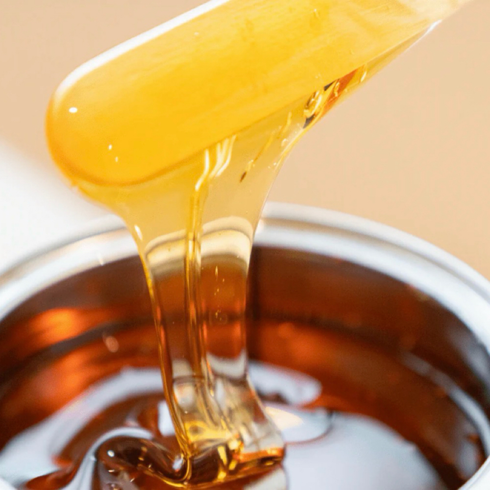 $10- $15 Wax Service at Envious Smiles & Beauty in Rockford, IL