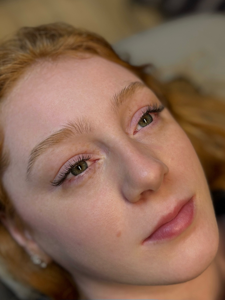 Classic Large/ 3 Week Lash Fill at Eden Esthetics in Dallas, TX