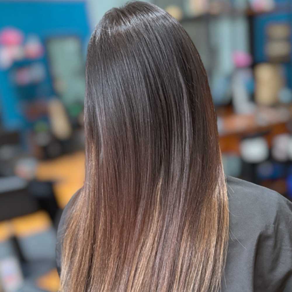 Retouch/Refresh at Hair By Alex C. in Chillicothe, OH