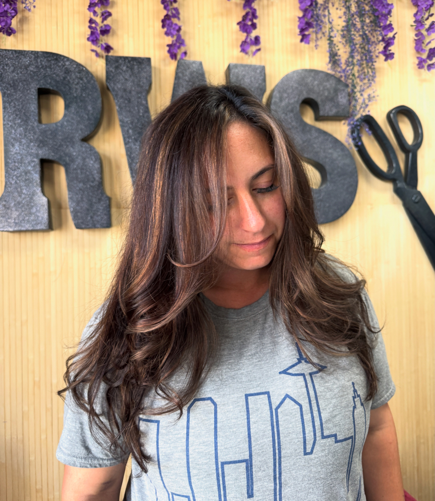 Root Touchup at Xobeautybynat in Vista, CA