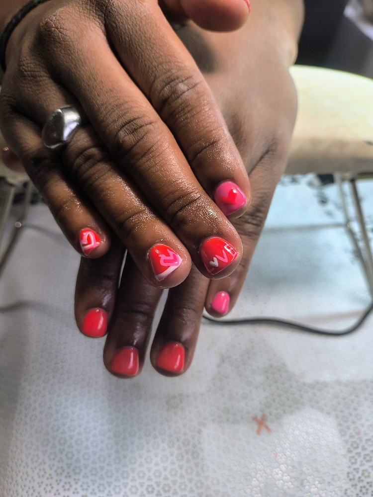Structured Gel Mani