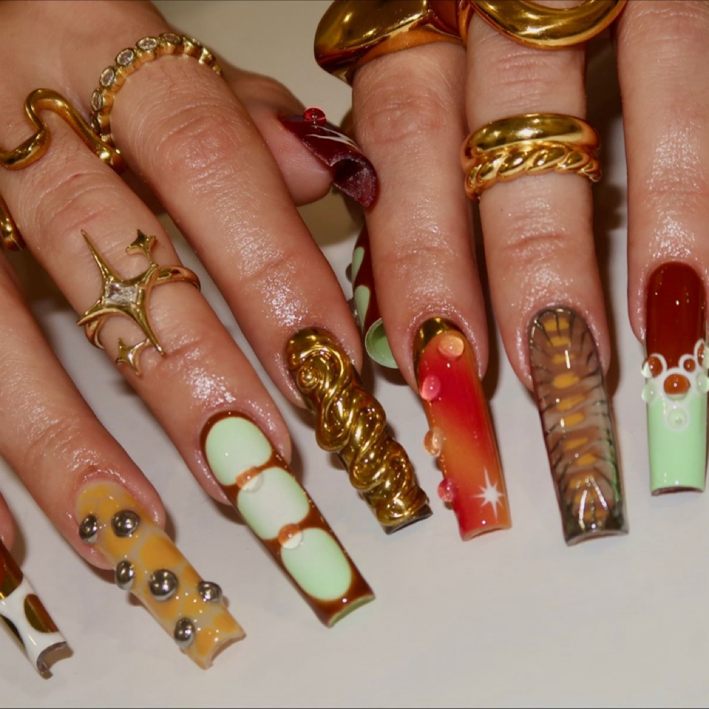 Tier 3 Art Level at nailzzbychels in Redmond, OR
