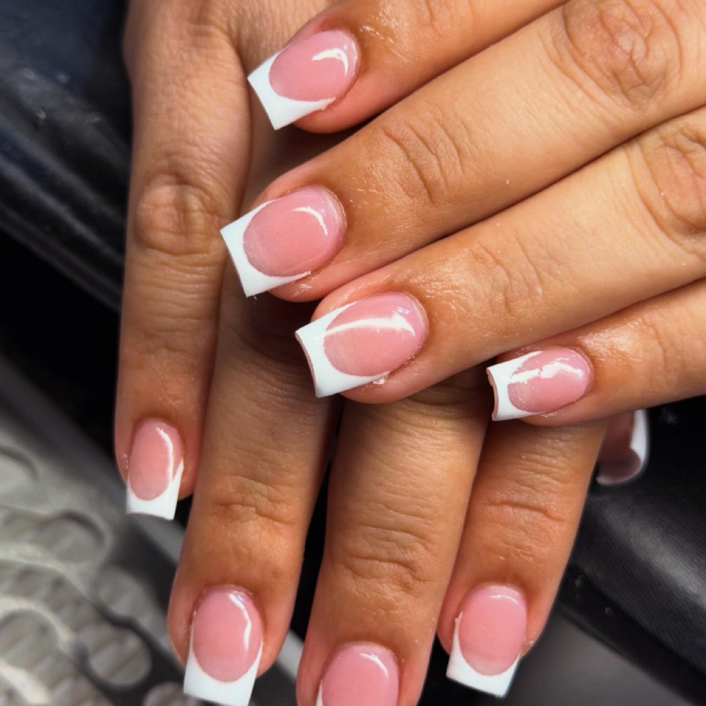 Short Acrylic Fill at Mystical Luxe Beauty By Zidni in olive branch, MS