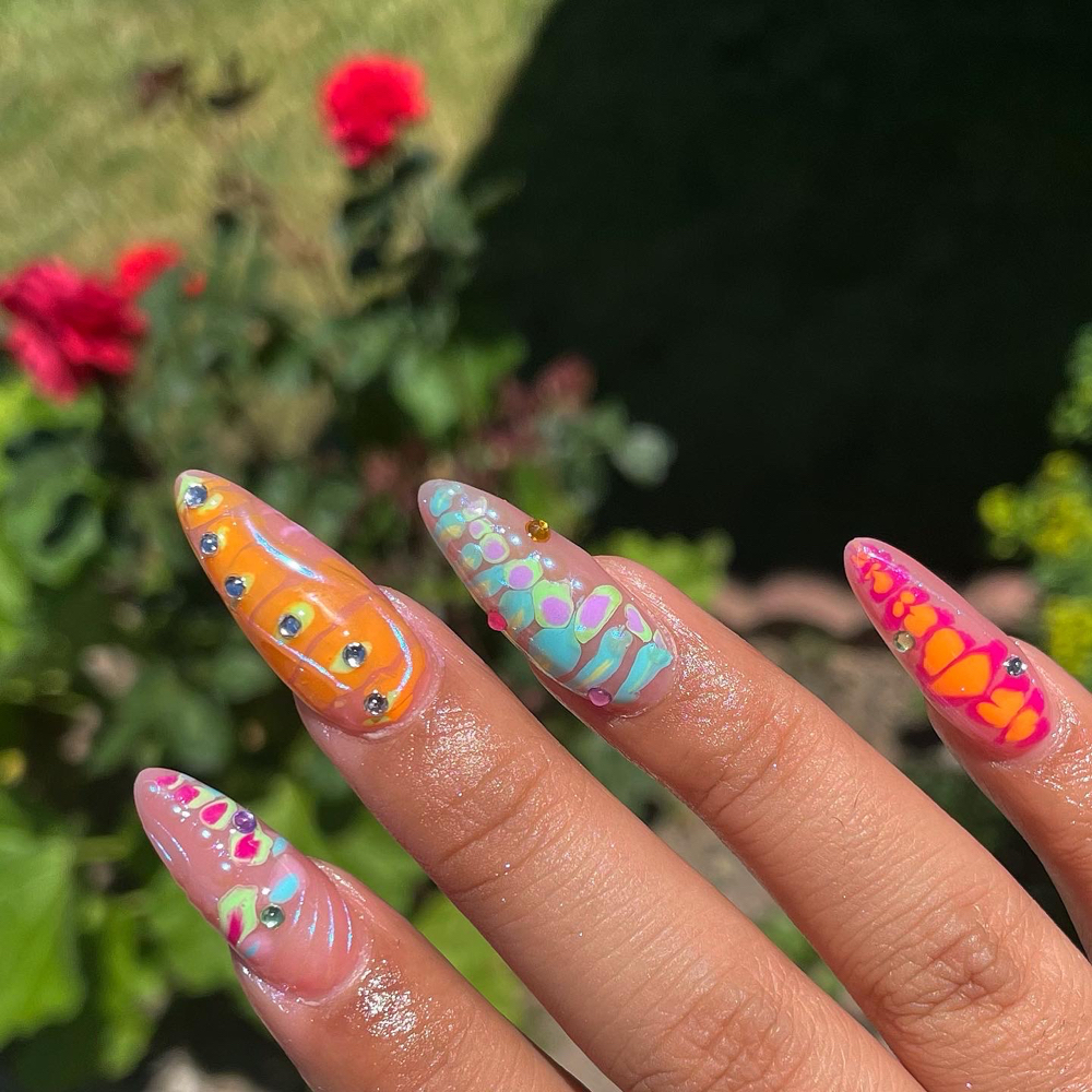Add On : Nail Art
