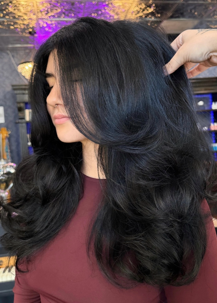 blowout • wash & blowdry style