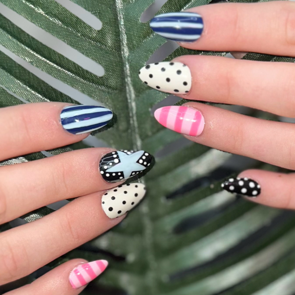 Art - Priced Per Finger at manicures by mackinzie in atoka, OK